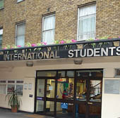 Akademik International Student House w Londynie od 140 GBP za tydzie, kwatery w Londynie. Pokoje w akademikach dostpne przez cay rok.