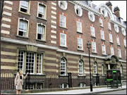 Akademik Nutford House w Londynie od 240 GBP za tydzie, kwatery w Londynie. Pokoje w akademikach dostpne przez cay rok.